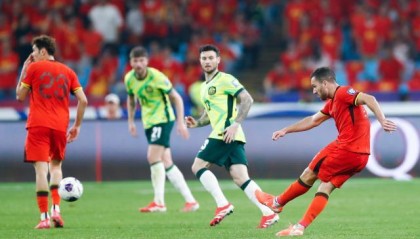 kaiyun-高级货来了！塞鸟首秀惊艳 险破门+传球成功率100%