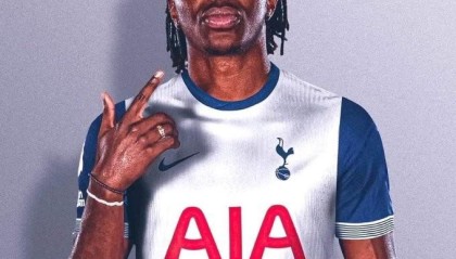 kaiyun-记者：热刺即将以6000万镑签下埃泽，与球员签约至2030年